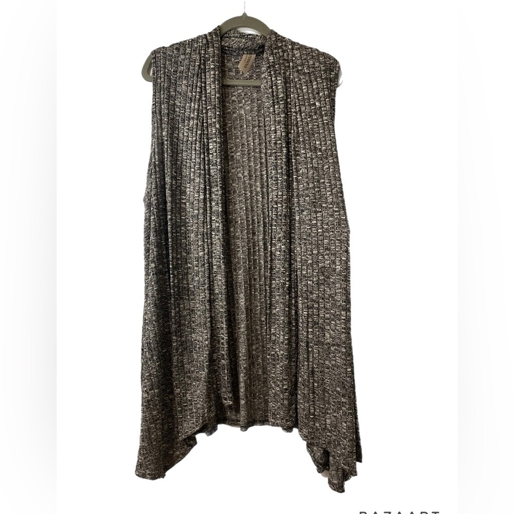 Supernova ladies duster/vest, great for layering and travel. Size 3x. Y